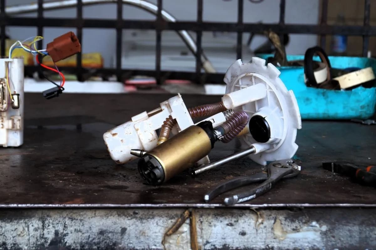 Pompa paliwa objawy uszkodzenia diesel: jak uniknąć kosztownych napraw