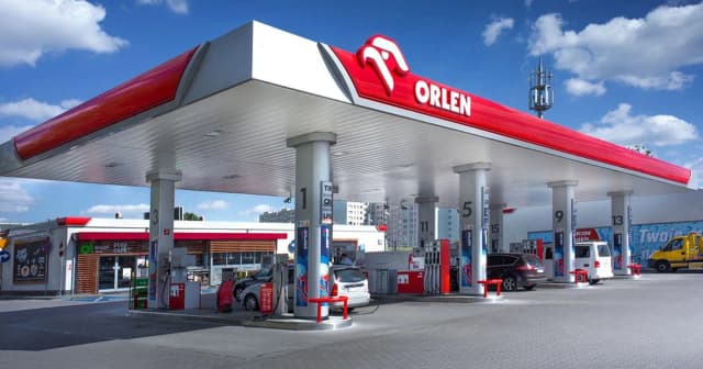 Ile kosztuje ropa na orlenie? Sprawdź ceny i lokalizacje stacji