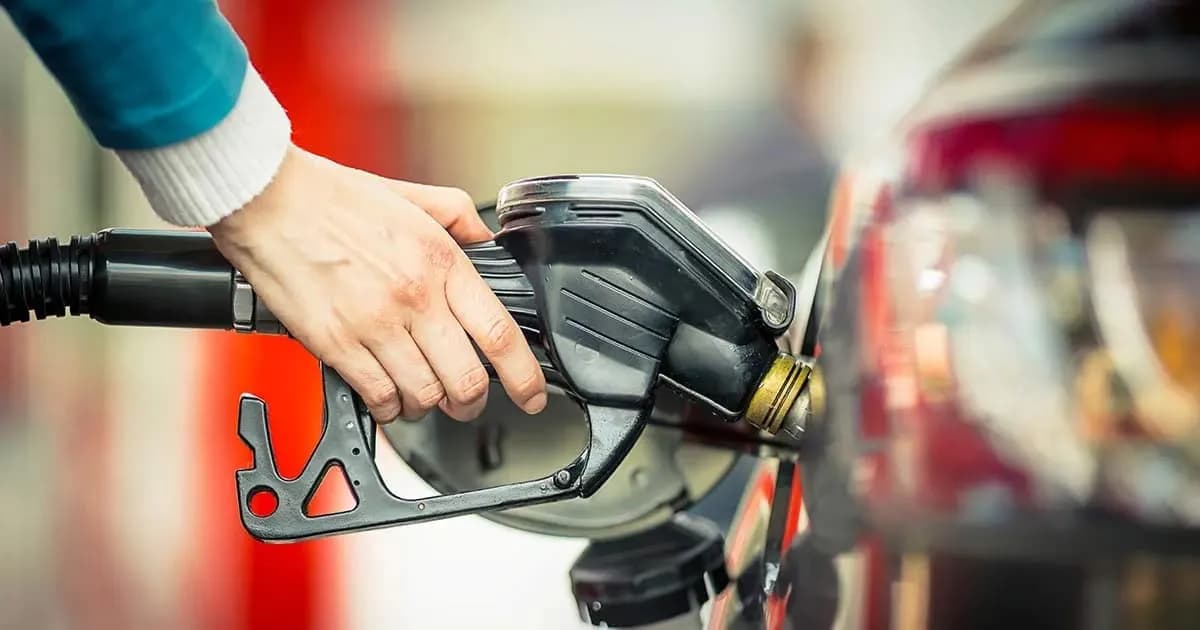 Ile można wlać diesla do benzyny, aby uniknąć kosztownych napraw?