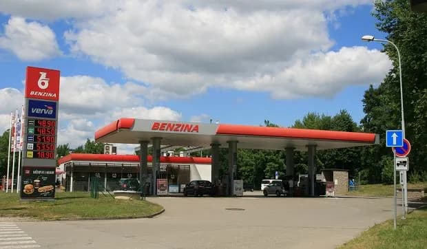 Ile kosztuje diesel w Czechach? Ceny, które zaskoczą kierowców