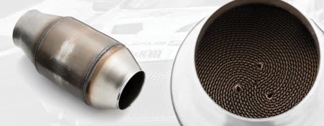 Objawy zapchanego katalizatora benzyna – jak rozpoznać problemy z autem